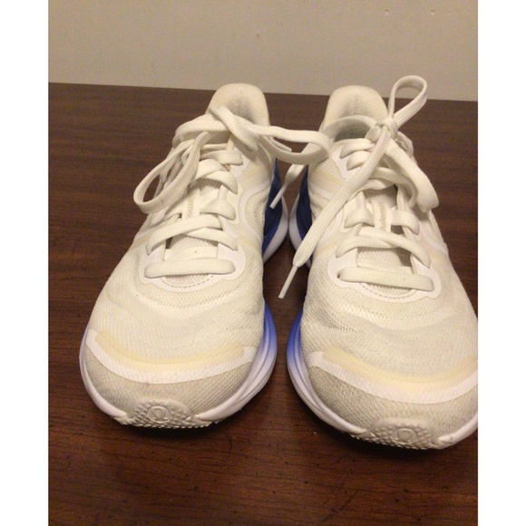 LULULEMON WOMEN BLISSFUL RUN 2 SZ 8 - Picture 1 of 8